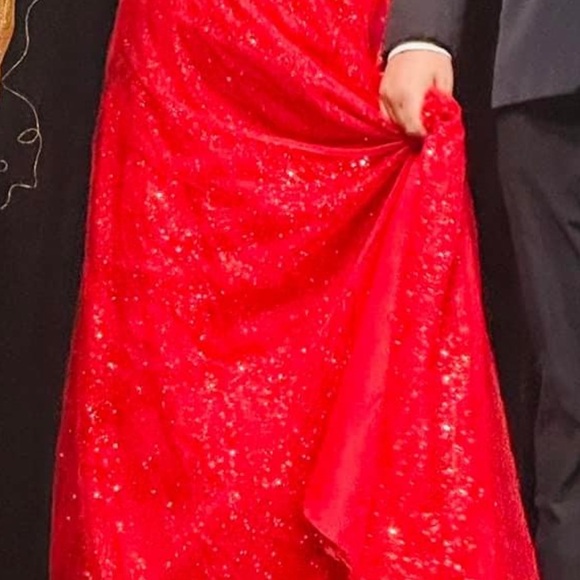 Galina Signature Prom Dress - Picture 8 of 8